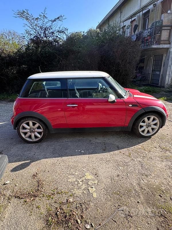 Usata Mini ONE 2003 Rosso Utilitaria