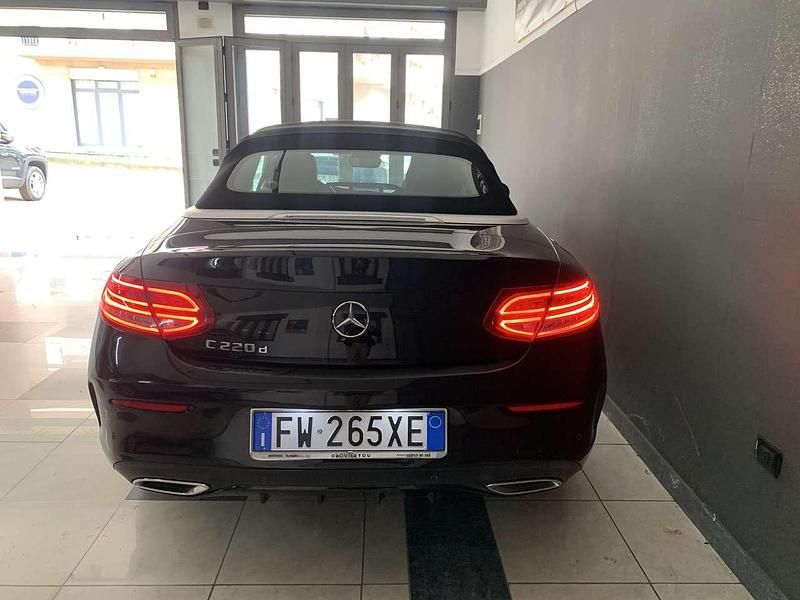 Usata Mercedes C220 Premium 170 CV (125 kW) 2018 Nero Cabrio