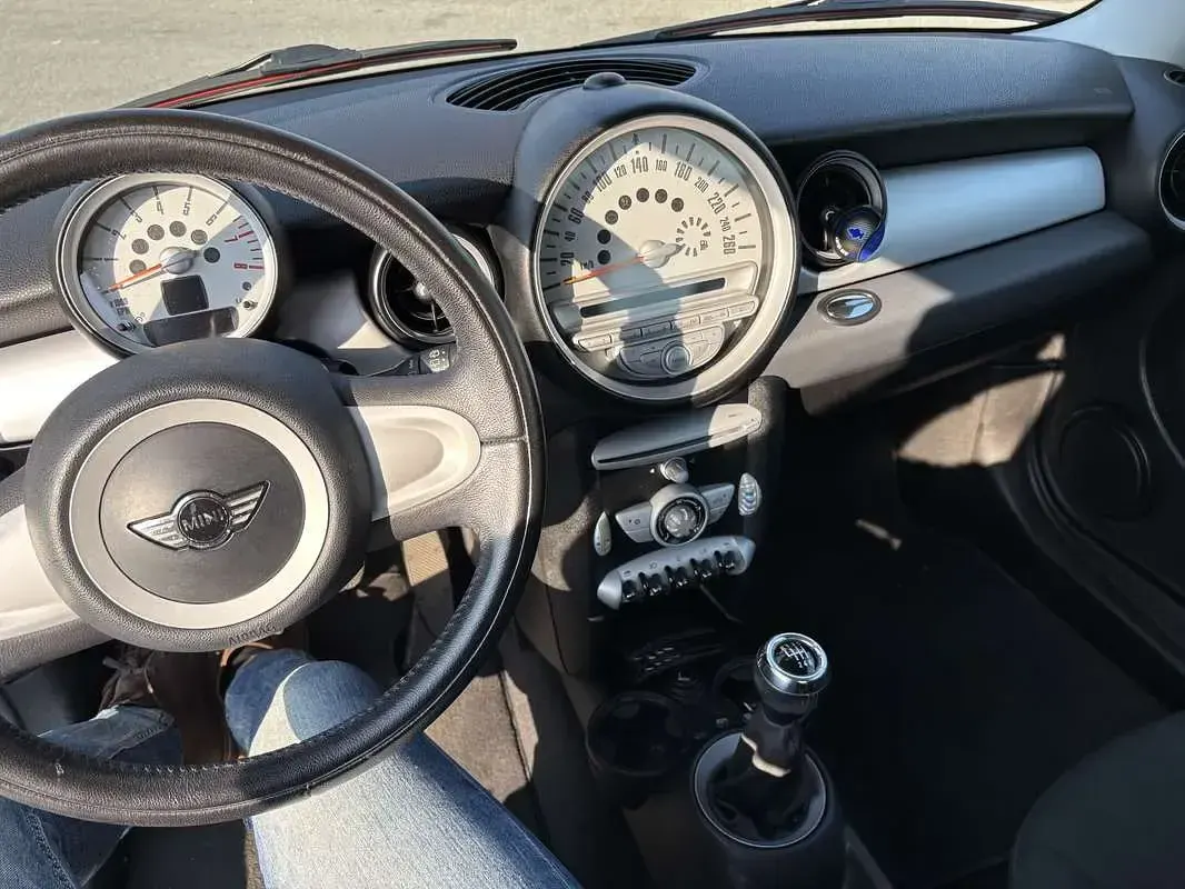 Usata Mini ONE 75 CV (55 kW) 2010 Utilitaria
