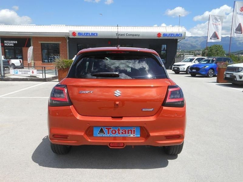Usata Suzuki Swift 83 CV (61 kW) 2025 Arancione Utilitaria