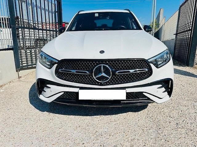 Usata Mercedes GLC220 AMG Line Premium Plus 197 CV (144 kW) 2024 Bianco SUV