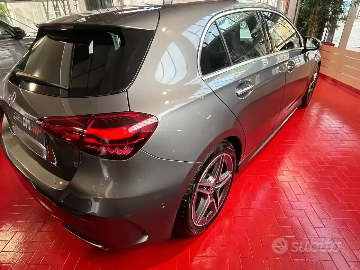 Usata Mercedes A180 Advanced Plus 116 CV (85 kW) 2023 Grigio Berlina