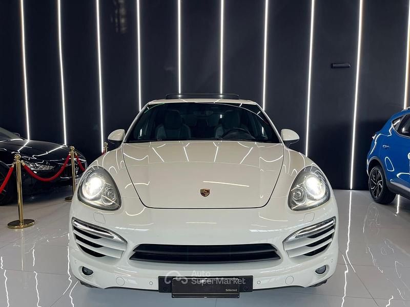 Usata Porsche Cayenne 245 CV (180 kW) 2011 Bianco SUV