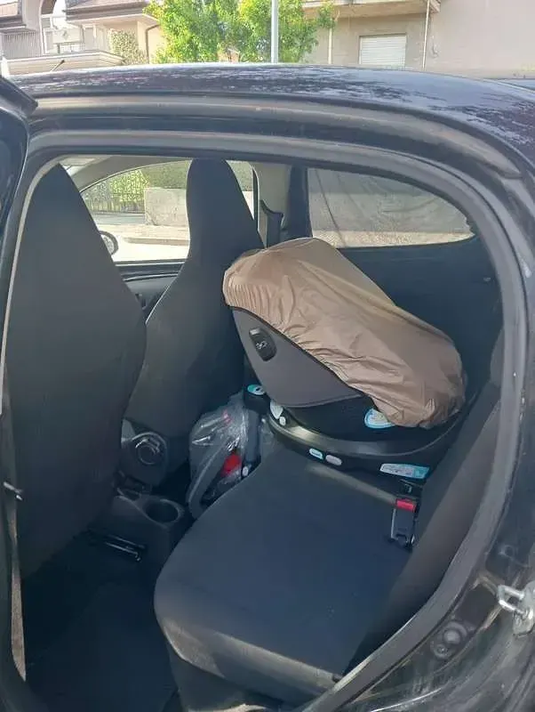 Usata Citroën C1 Feel 72 CV (52 kW) 2018 Nero Utilitaria