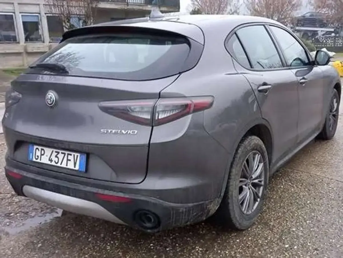 Usata Alfa Romeo Stelvio Super 209 CV (153 kW) 2023 Other SUV