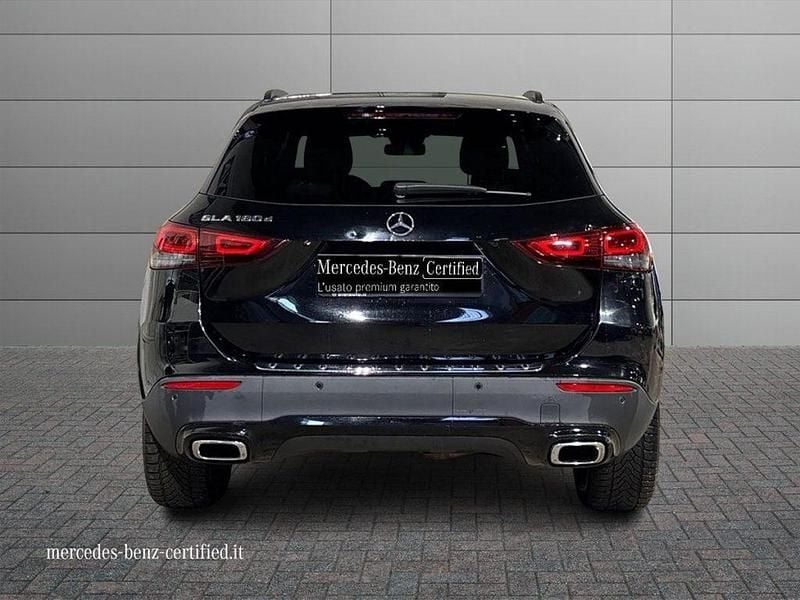 Usata Mercedes GLA180 116 CV (85 kW) 2021 Nero notte SUV