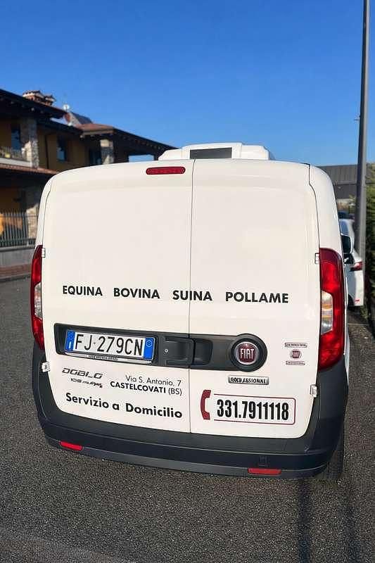 Usata Fiat Doblò Active 105 CV (77 kW) 2016 Bianco Monovolume