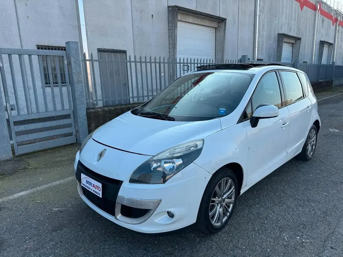 Usata Renault Scenic E-Tech 110 CV (80 kW) 2010 Bianco Berlina