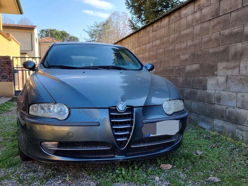 Usato 2002 Alfa Romeo 147 1.9 Diesel 140 CV (1.200 €)