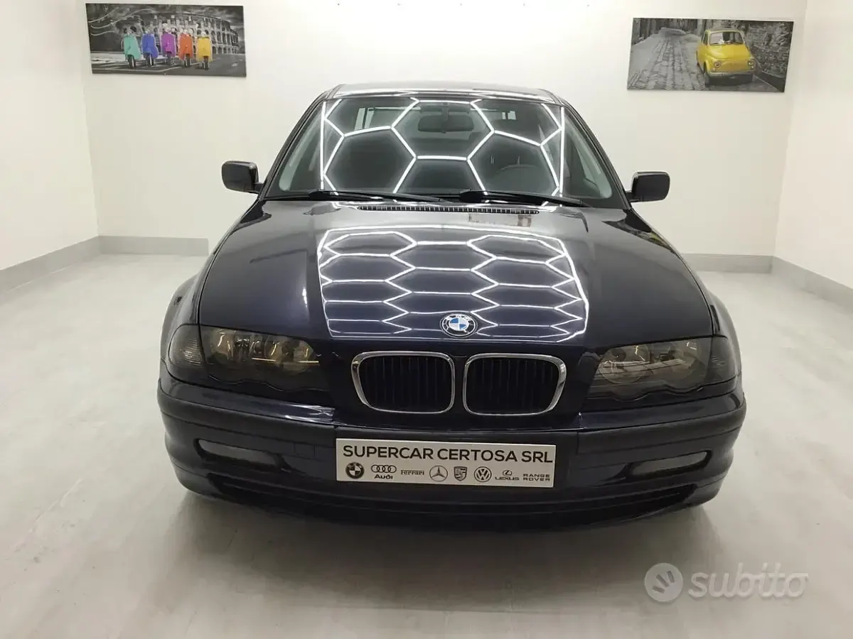 Usata BMW 320 Efficient Dynamics 136 CV (100 kW) 2000 Bluazzurro Berlina
