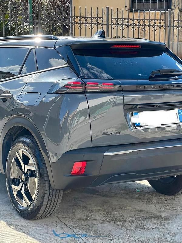 Usata Peugeot 2008 Allure 2023 Grigio SUV