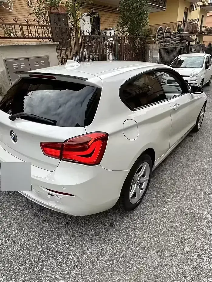Usata BMW 116 109 CV (80 kW) 2015 Bianco Utilitaria