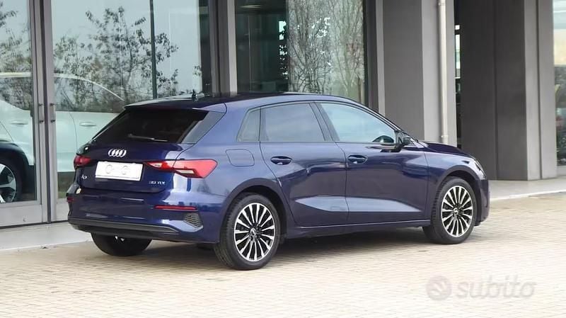 Usata Audi A3 Business 184 CV (135 kW) 2020 Blu Berlina