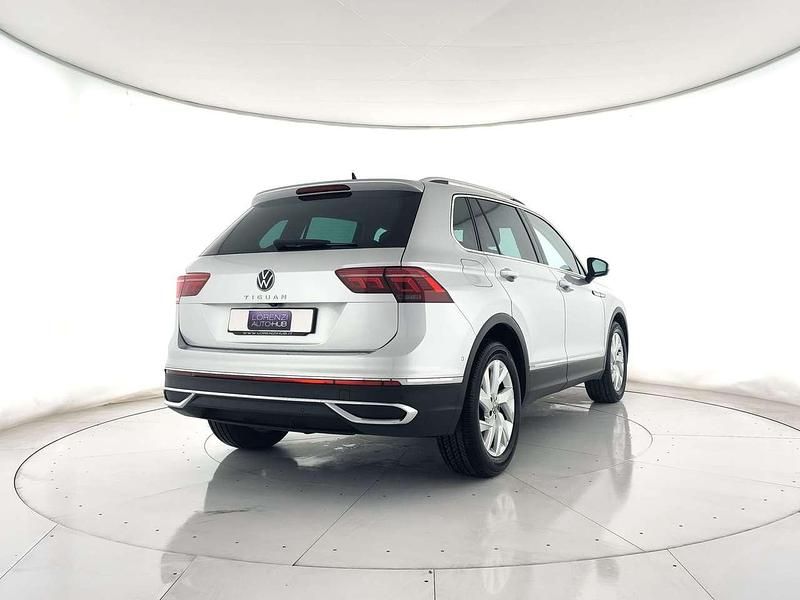 Usata VW Tiguan Elegance 150 CV (110 kW) 2021 Argento metallizzato SUV