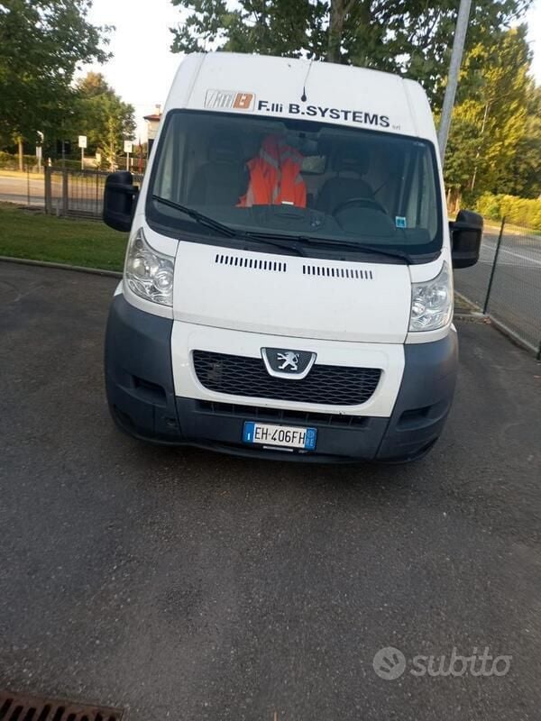 Usata Peugeot Boxer 101 CV (74 kW) 2011 Bianco Furgone