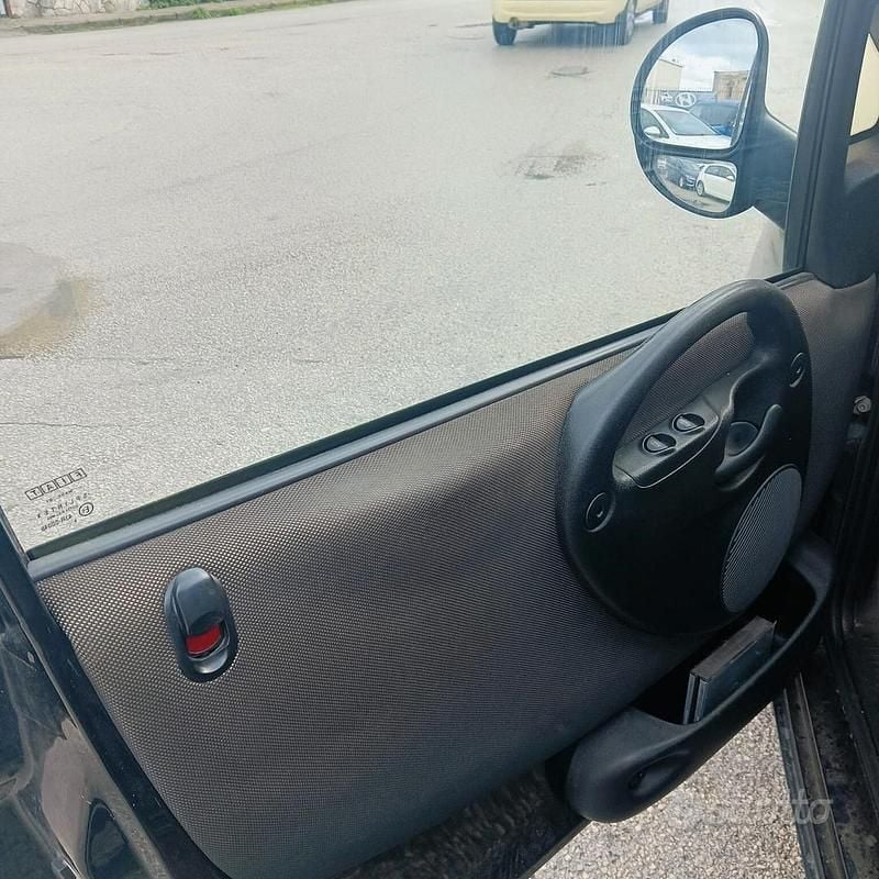 Usata Fiat Multipla Dynamic 103 CV (75 kW) 2010 Nero Monovolume