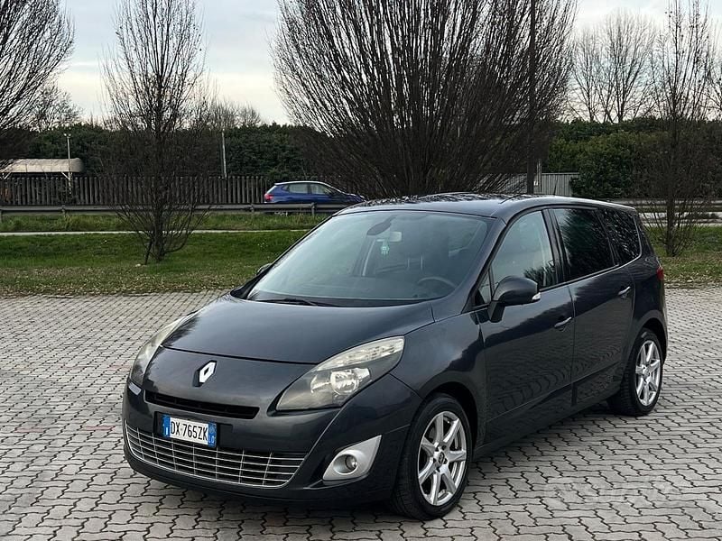 Usata Renault Grand Scénic III 130 CV (95 kW) 2009 Nero Monovolume