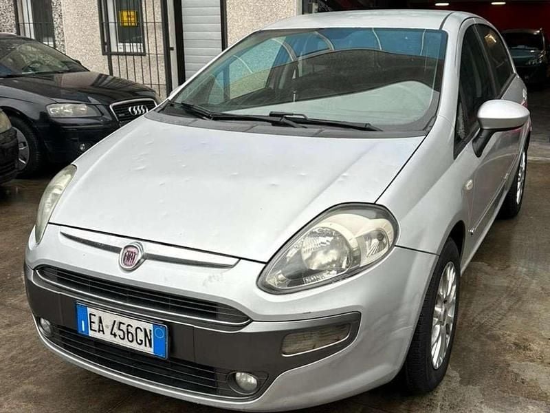 Grigio Usata 2010 Fiat Punto Evo Dynamic Due volumi | 1890 € (Super prezzo) - Immagine 1/4