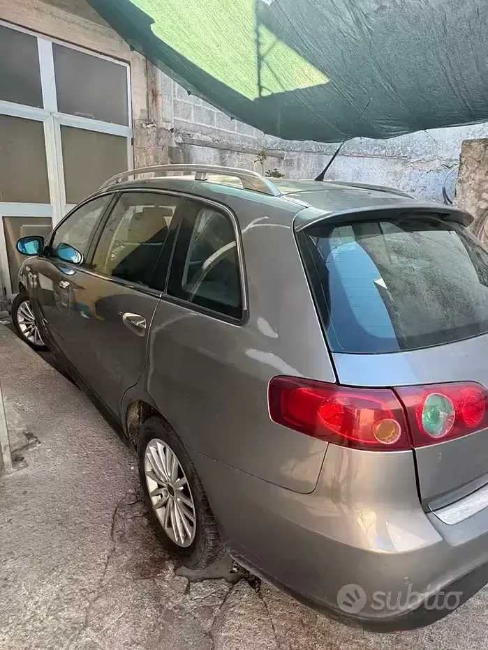 Usata Fiat Croma 120 CV (88 kW) 2008 Grigio Station wagon