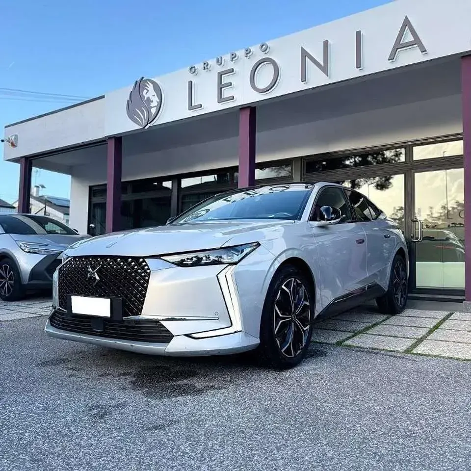 Begagnad DS Automobiles DS4 Opera 131 HK (96 kW) 2024 Grå SUV