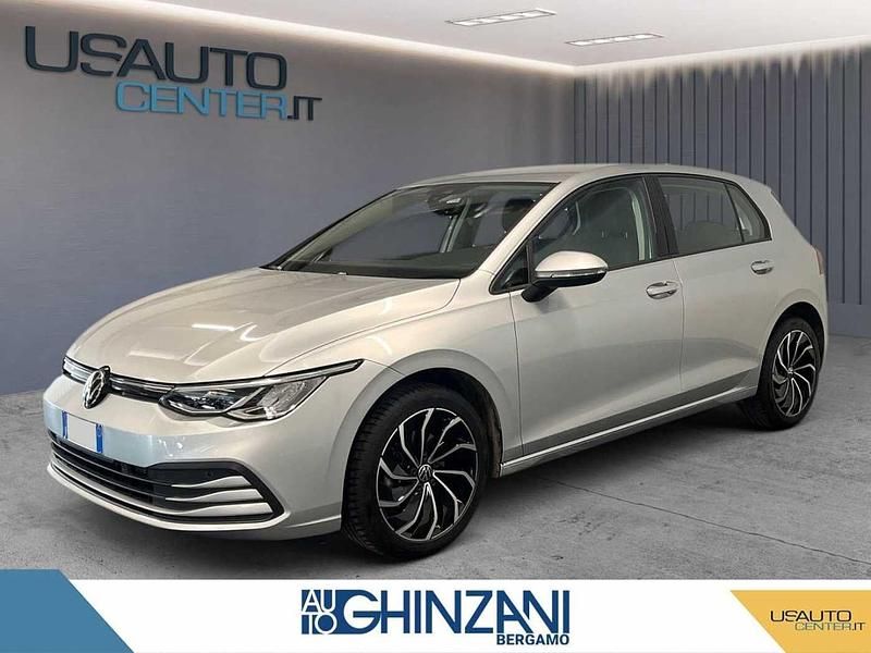 Usata VW Golf VIII Life 110 CV (80 kW) 2024 Argento Berlina