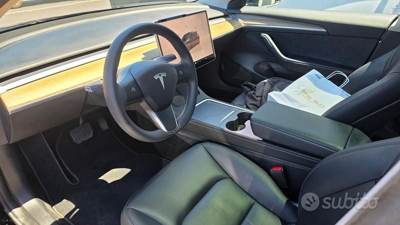 Usata 2023 Tesla Model 3 Tre volumi | 26.000 € (Ottimo prezzo) - Immagine 1/4