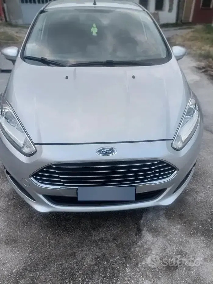 Usata Ford Fiesta Titanium 75 CV (55 kW) 2017 Giallo Utilitaria