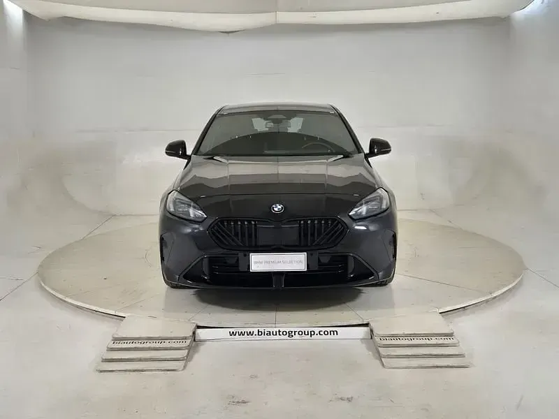 Usata BMW 120 Performance 163 CV (119 kW) 2025 Nero Utilitaria