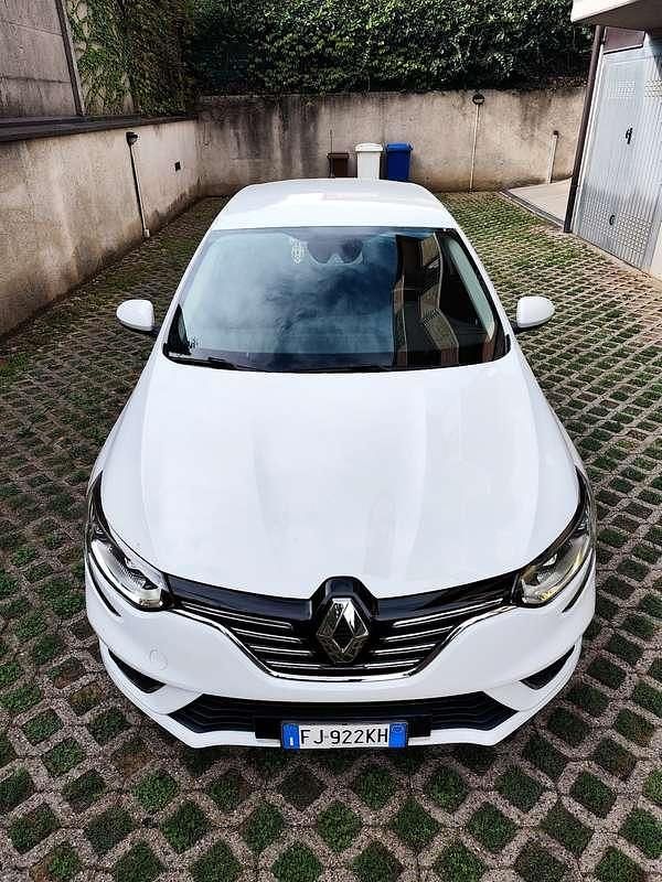 Usata Renault Mégane IV Bose Edition 132 CV (97 kW) 2017 Berlina