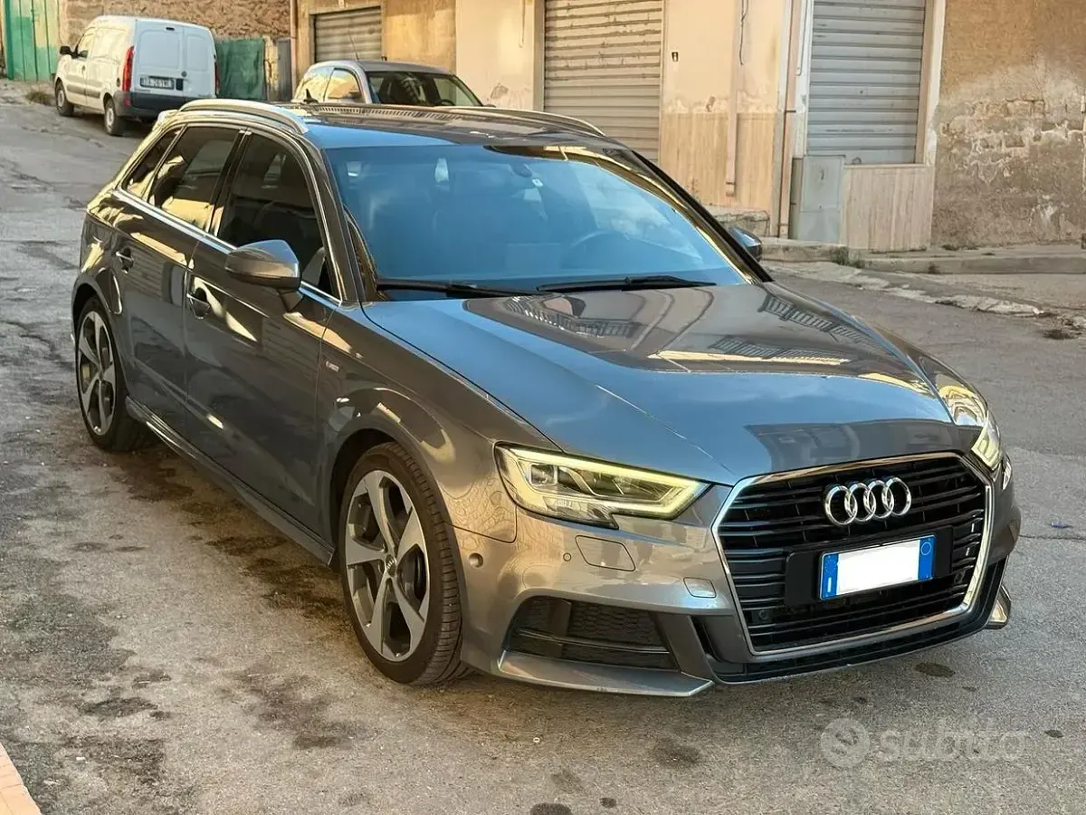 Usata Audi A3 S-Line 116 CV (85 kW) 2019 Grigio Berlina