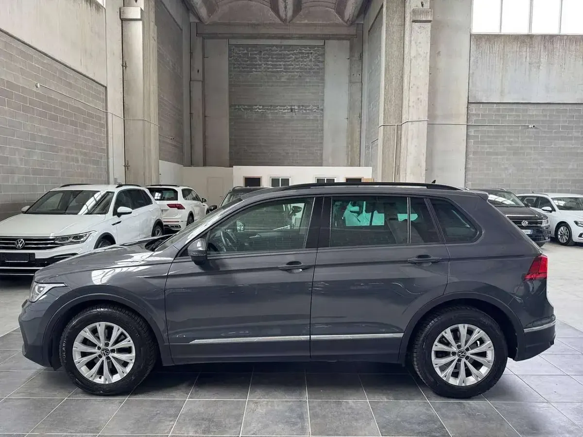 Usata VW Tiguan Life 150 CV (110 kW) 2022 Grigio SUV
