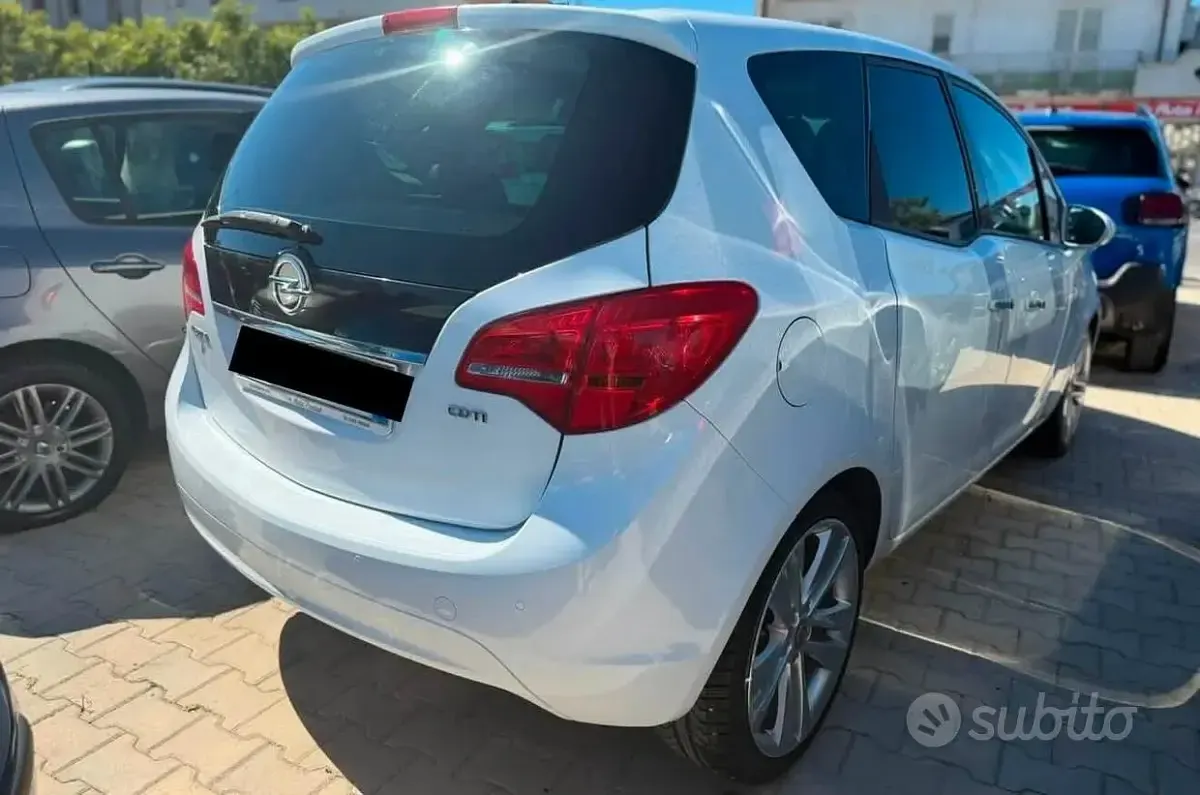 Usata Opel Meriva 110 CV (80 kW) 2011 Bianco Monovolume