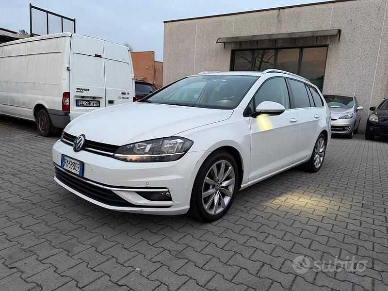 Usata VW Golf VII Business 115 CV (84 kW) 2017 Bianco Station wagon