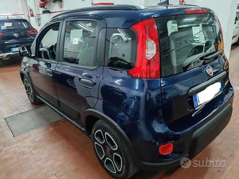 Usata Fiat Panda City Life 70 CV (51 kW) 2021 Bluazzurro Utilitaria