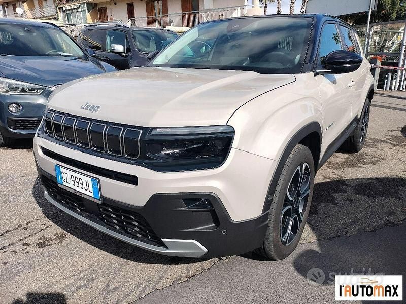 Beige Usata 2025 Jeep Avenger Summit SUV | 25.900 € (Cara) - Immagine 1/4