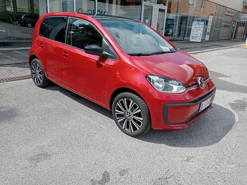 Bordeaux(met.) Usata 2022 VW up! Move Due volumi | 14.500 € (Molto cara) - Immagine 1/4