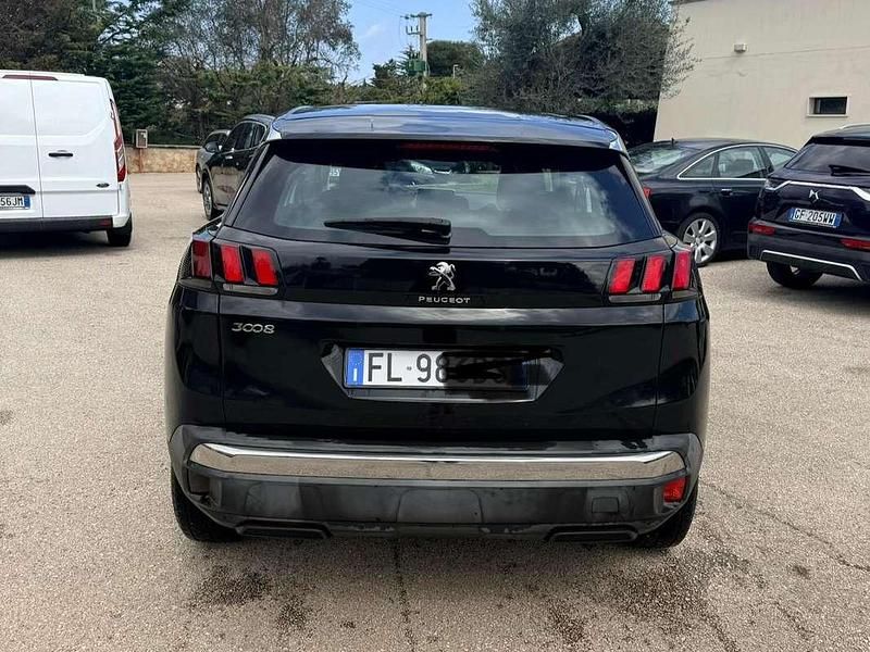 Usata Peugeot 3008 Business-Line 120 CV (88 kW) 2017 Nero SUV