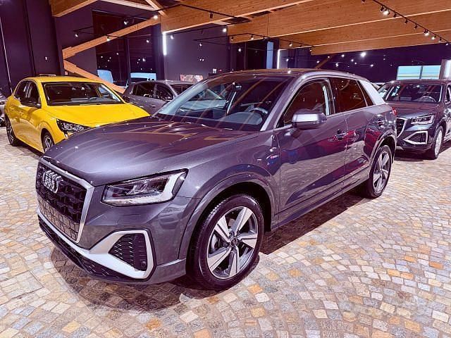 Usata Audi Q2 S-Line 110 CV (80 kW) 2024 Grigio scuro SUV