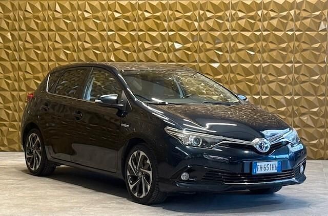 Usata Toyota Auris Hybrid Business Edition 99 CV (72 kW) 2017 Blu Berlina