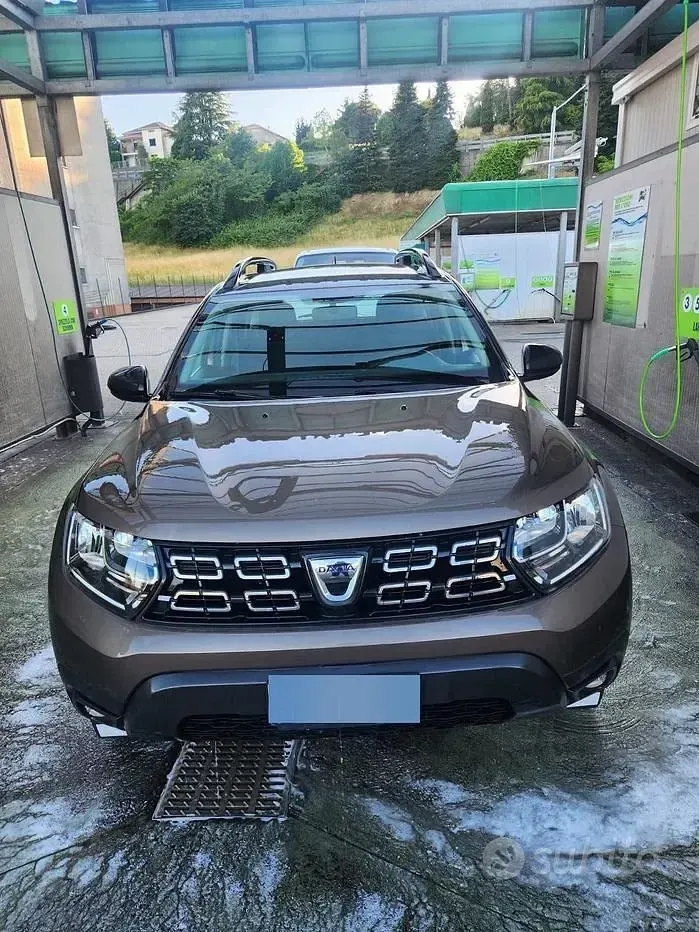 Usata Dacia Duster 101 CV (74 kW) 2021 Marrone SUV