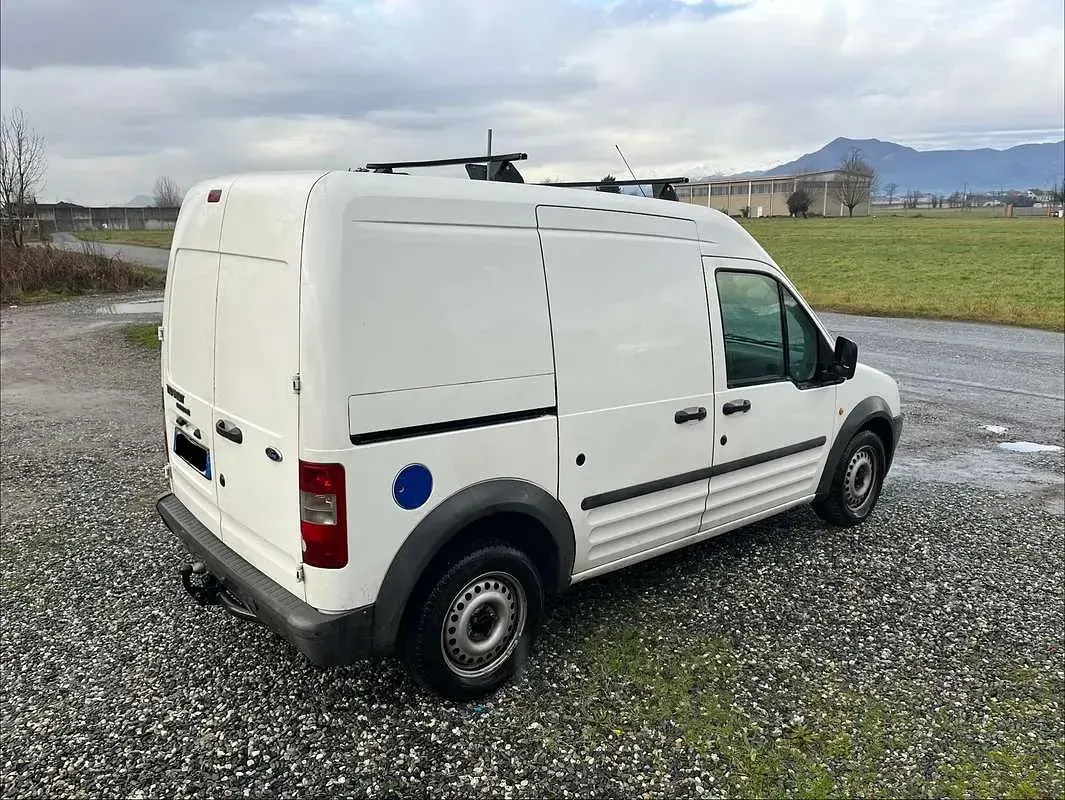 Begagnad Ford Transit 90 HK (66 kW) 2004 Vit Van