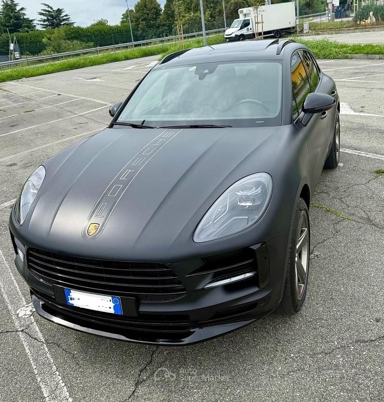 Nero Usata 2019 Porsche Macan Turbo SUV | 52.000 € (Buon prezzo) - Immagine 1/4