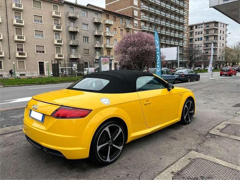 Usata Audi TT Roadster S-Line 179 CV (131 kW) 2017 Giallo Cabrio