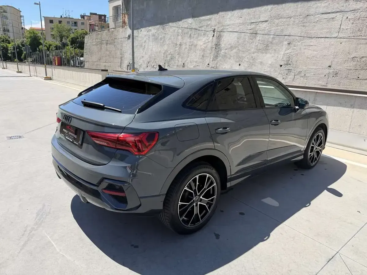 Usata Audi Q3 Sportback S-Line 150 CV (110 kW) 2022 Grigio nardo' SUV