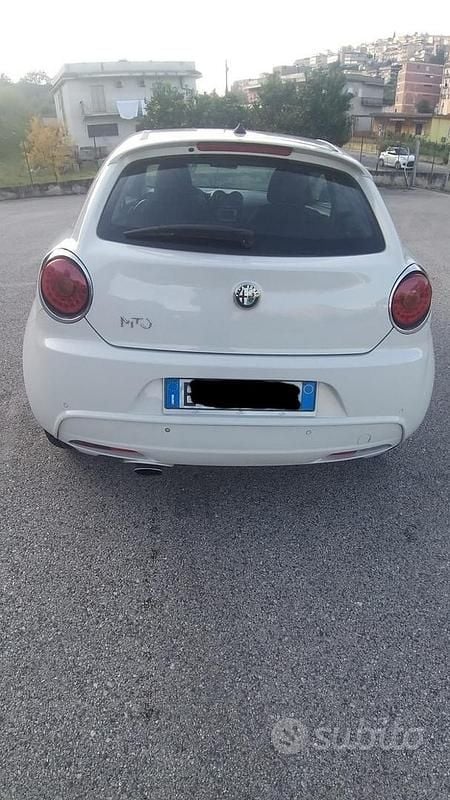 Second-hand Alfa Romeo MiTo 85 CP (62 kW) 2014 Alb Hatchback