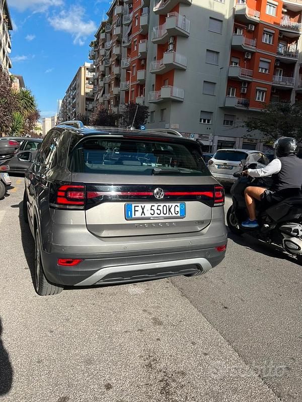 Usata VW T-Cross Advance 116 CV (85 kW) 2019 Grigio SUV