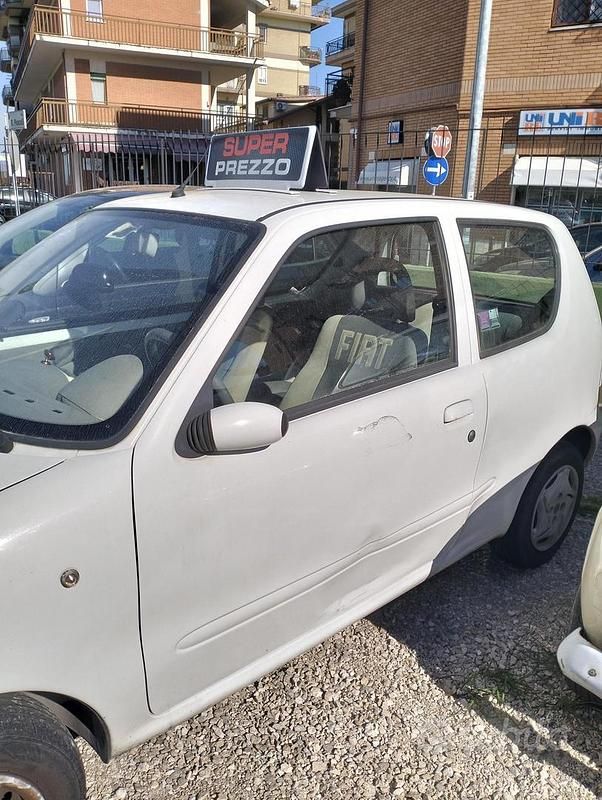 Käytetty Fiat 600 54 HP (39 kW) 2007 Valkoinen Viistoperä