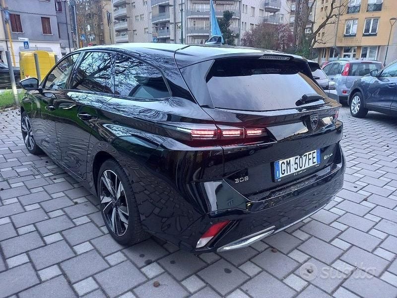 Usata Peugeot 308 Allure 131 CV (96 kW) 2022 Nero Station wagon