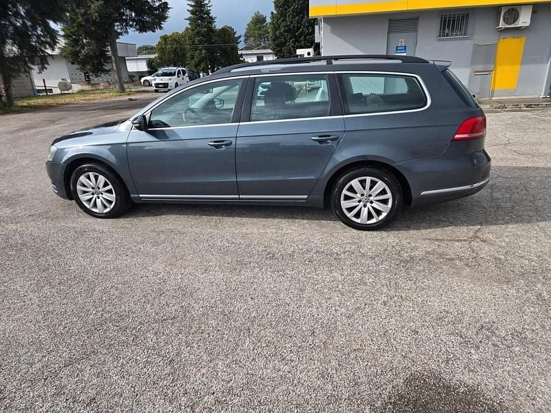 Usata VW Passat Comfortline 149 CV (109 kW) 2012 Grigio Station wagon