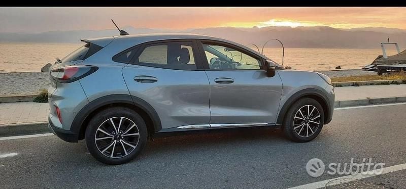 Begagnad Ford Puma Titanium 120 HK (88 kW) 2022 Grå SUV